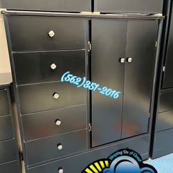 Black Pacoima Closet Wardrobe Compressed Dresser New 