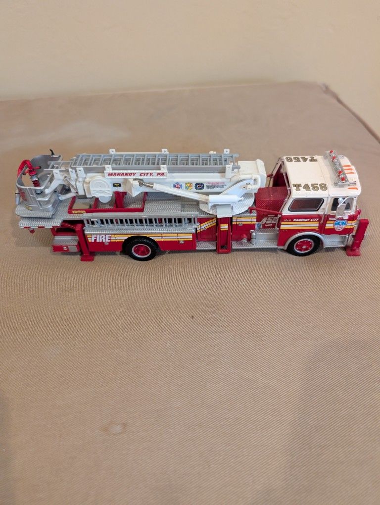 Corgi Mahandy PA T456 Tower Ladder Fire Truck Model Number 3946