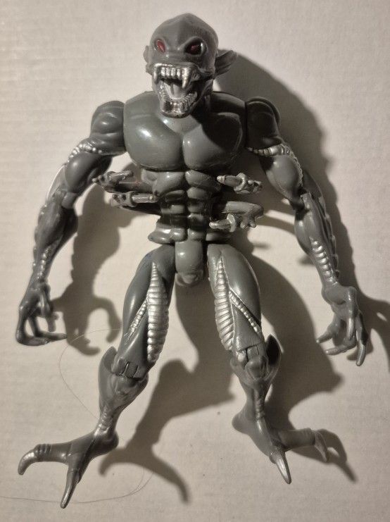 Marvel Comics Spider-Man Alien Spider Slayer Action Figure Vintage 1994 ToyBiz.