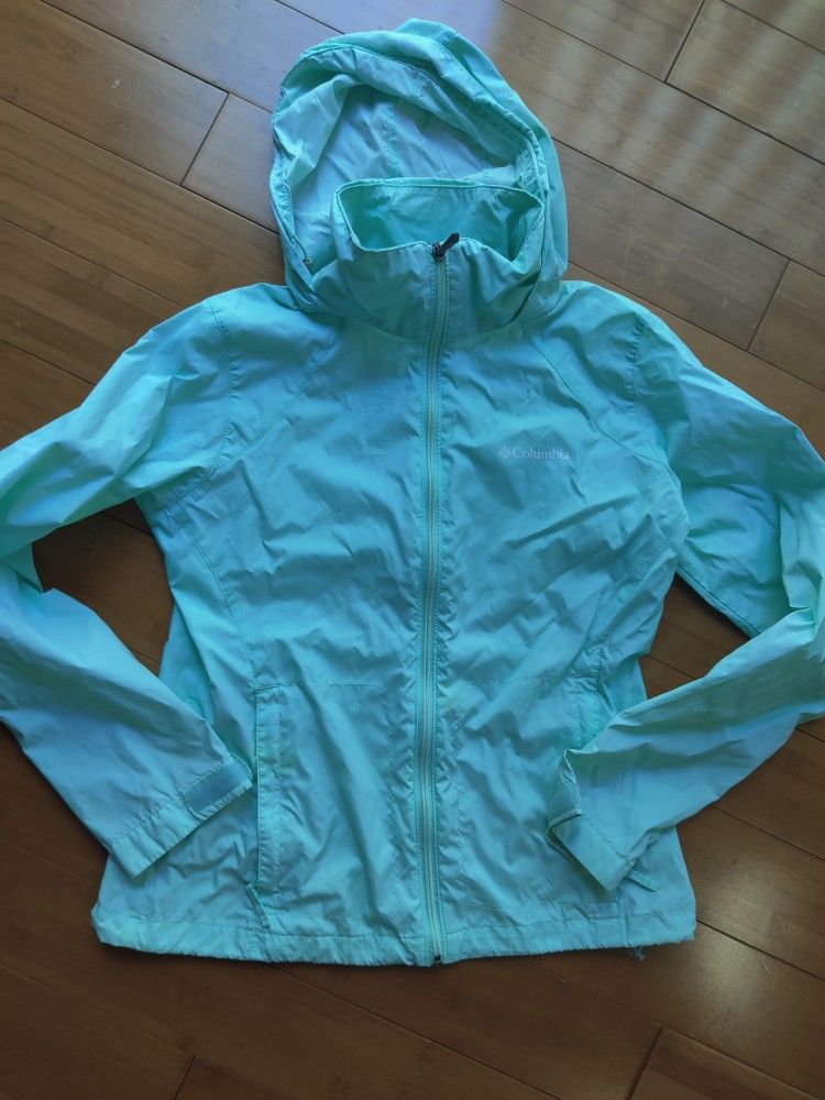 Woman's Size Medium Columbia Rain Jacket