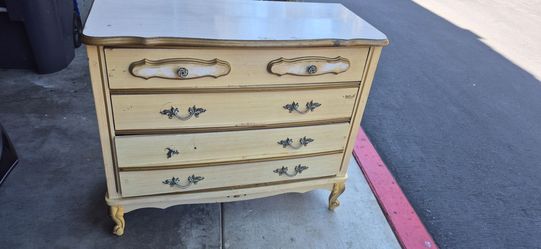 Vintage dresser