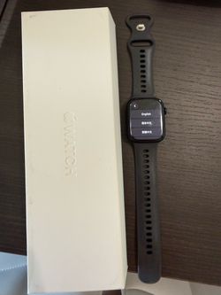 Apple Watch 9 45 mm with Black Sport Band