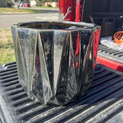 Better Homes & Gardens Pottery 9”x 9” tall Devi Round Ceramic Planter Pot