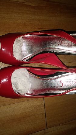 Size 8 new