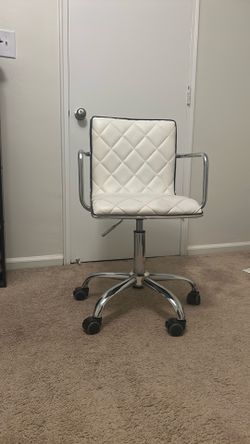 Swivel chair
