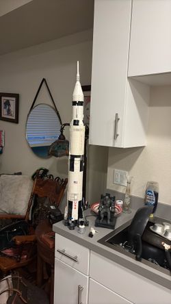Saturn V Lego