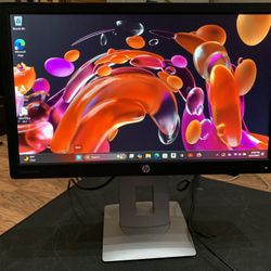 HP 22” LCD MONITOR