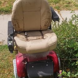 Free Electric Chair needs to be cleaned and needs battery