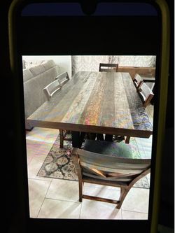 Table with 6 chairs