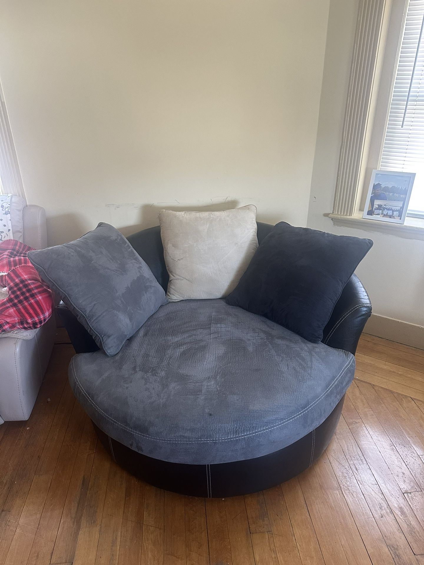 Spinning Couch