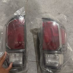 2020 Toyota Tacoma Tail Lights