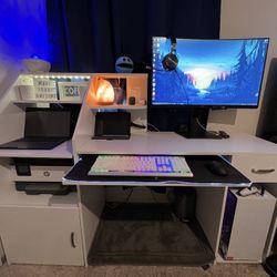 Gaming/Work Desk With Soft Close Doors And Compartments 