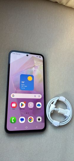 Samsung A35 5g. Like New And Unlocked!
