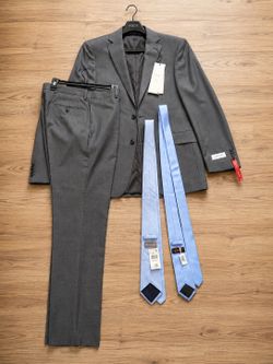 Men’s Calvin Klein suit