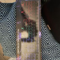 Wired LeD Lights Keyboard LvLUP