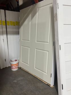 INTERIOR DOORS FULLY STOCKED