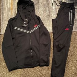 Men Nike Sweatsuits Sizes Small Medium Xl 2x 