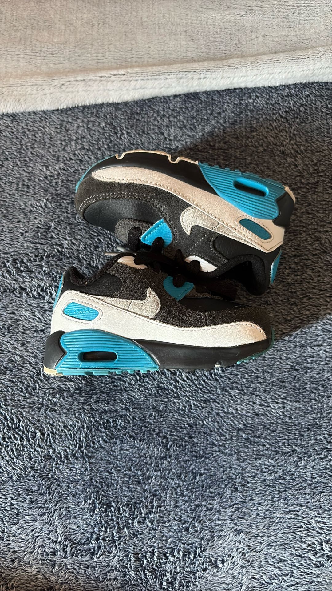 Nike Air Max 90 'Black Laser Blue'