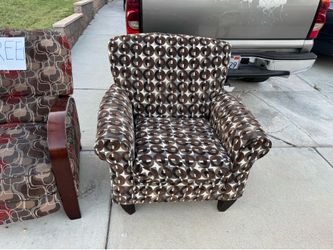Free  accent chairs