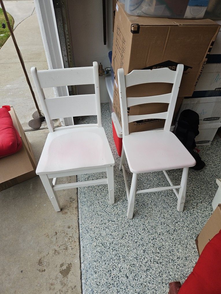 2 Cute Wooden Desk Chairs Painted White