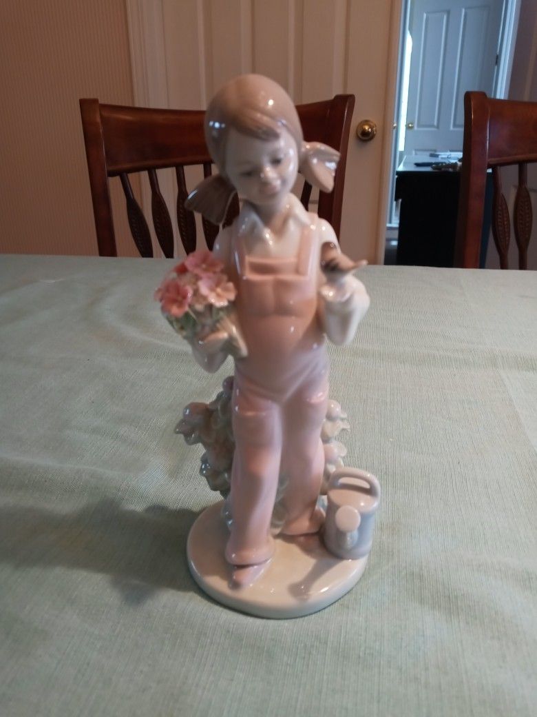 Lladro "Spring Girl" Figurine