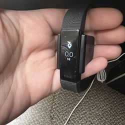 Fitbit Alta Hr With Charger And Rose Gold Band 