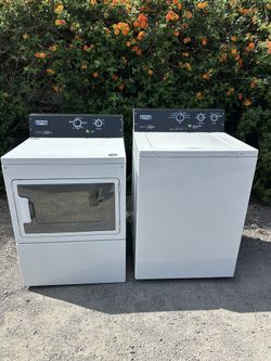 Maytag Washer And Dryer Like New 