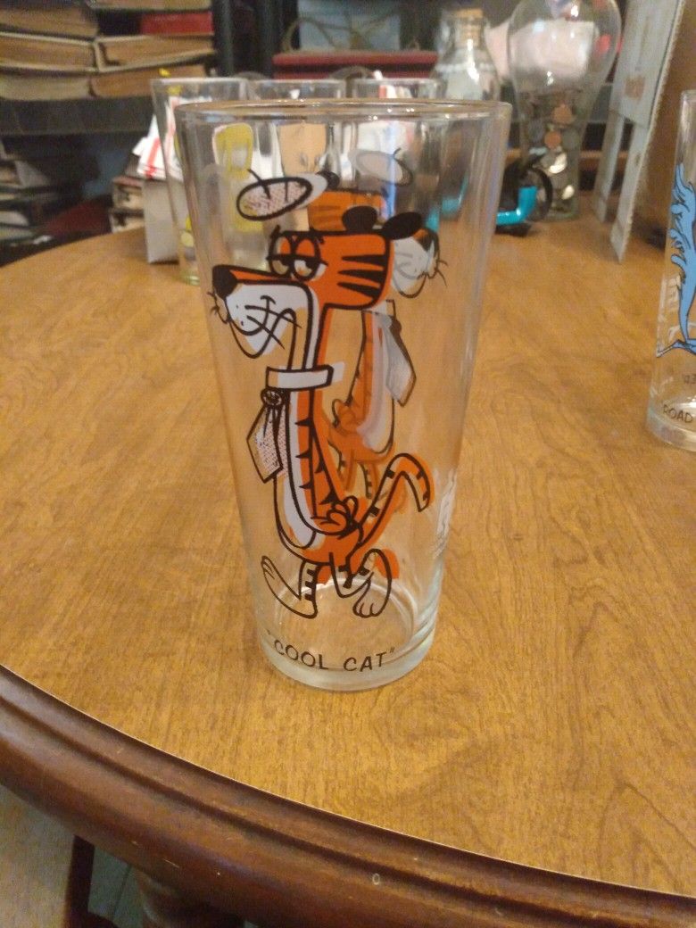 Looney Tunes Glass
