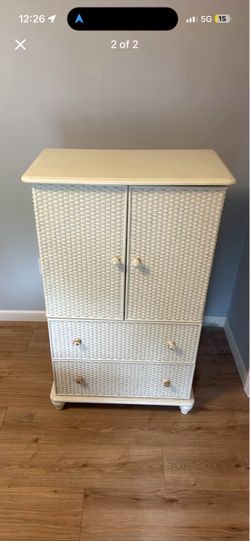 White Wicker Jewelry Cabinet/ Bureau