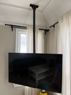 48 inch flat screen smart TV