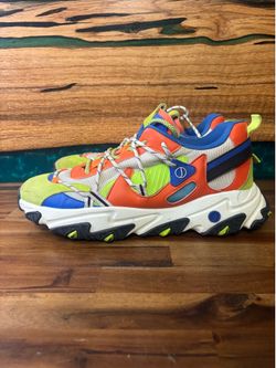JAVI Chaos Sneakers Featuring A Vibrant Multicolored Design Size 13