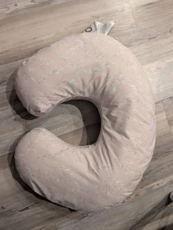 Nursing pillow, breastfeeding pillow