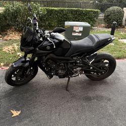 2020 Yamaha MT-09 (847cc Triple)