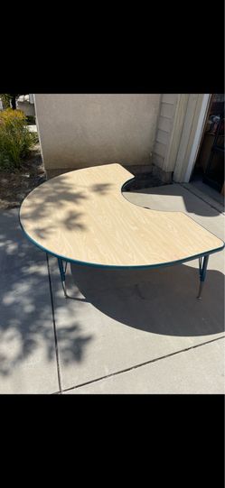 Lakeshore classroom activity table