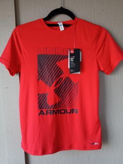 NEW UNDER ARMOUR BOYS'SIZE 10/12