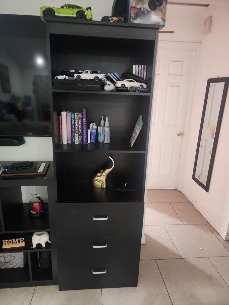 Book Shelves