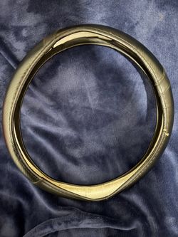 Steering wheel cover
