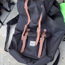 Herschel Back Pack 