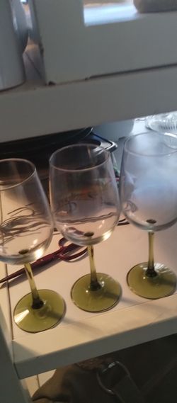 3 wine glasses all 2 dollars