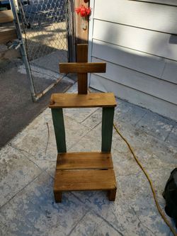 Cross plant holder