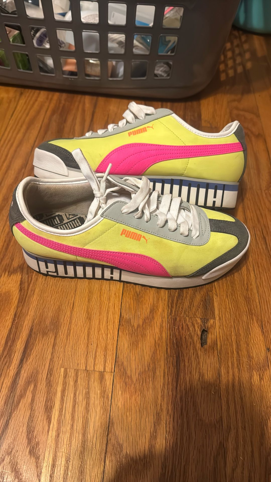 puma women’s size 10.5