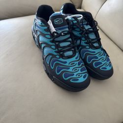 Nike Air Max Plus Drift