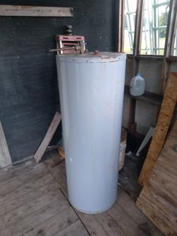Water Heater Like New 