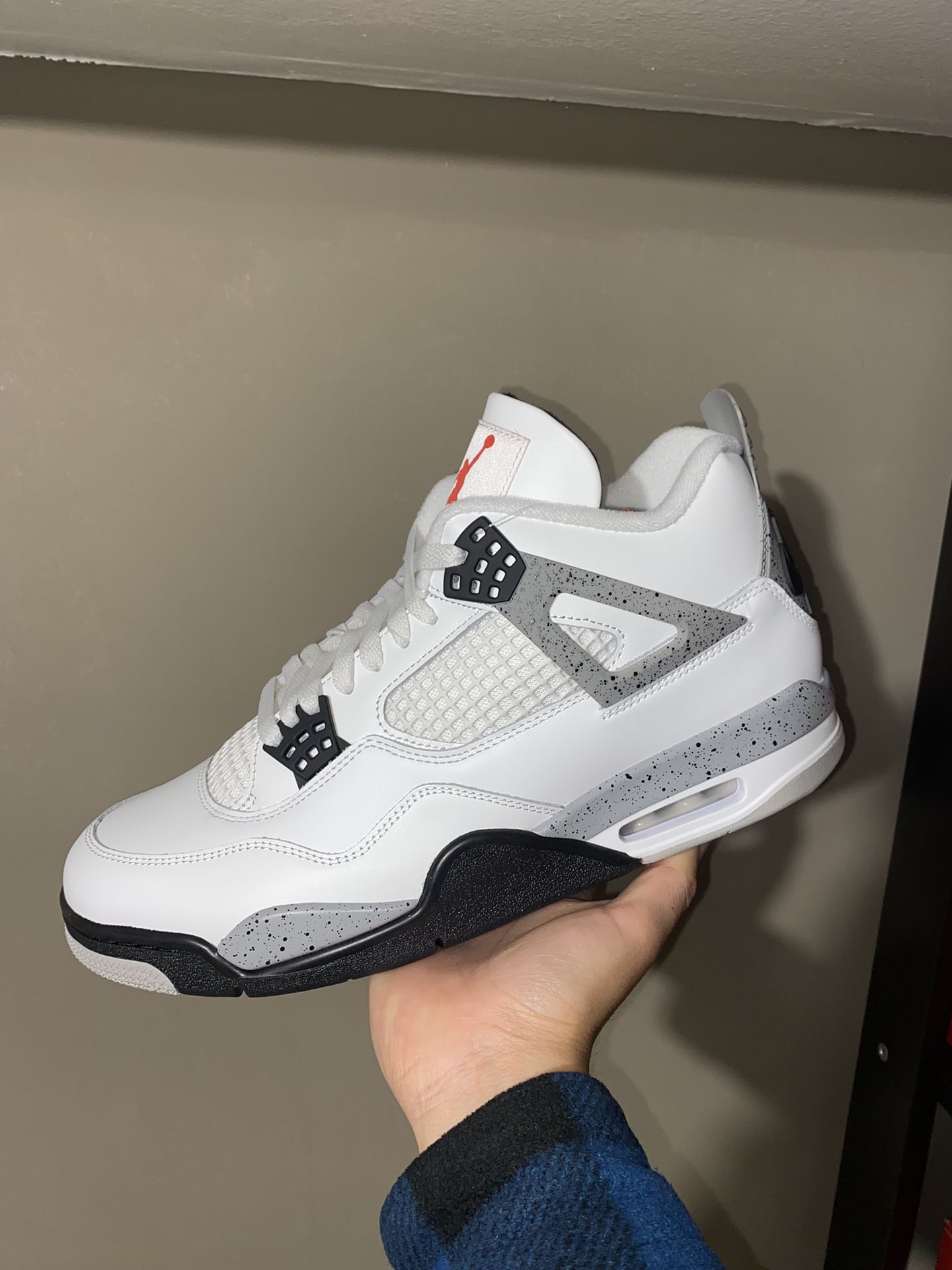 Jordan 4