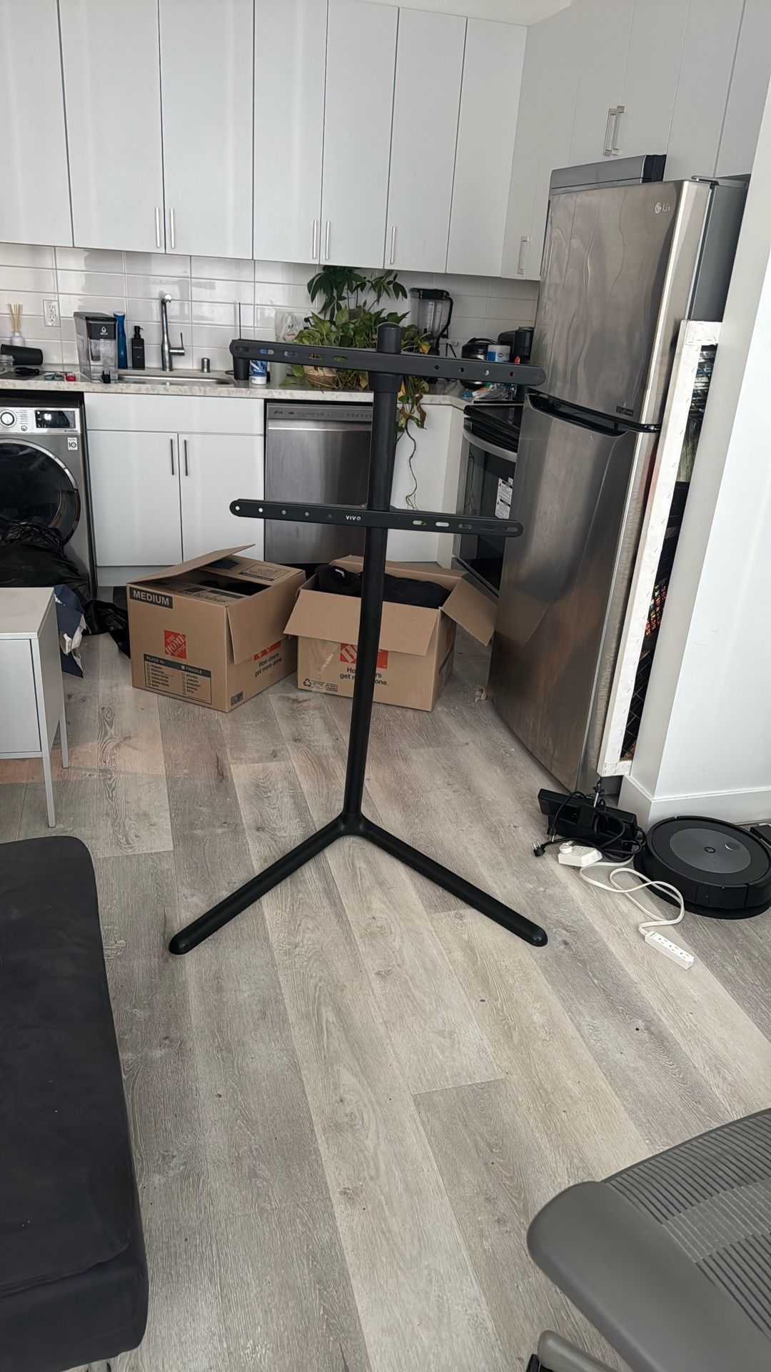 VIVO TV STAND 49 to 70 inch
