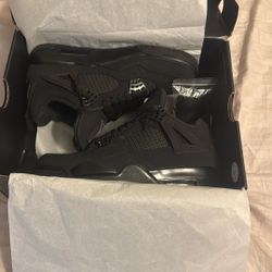 Jordan 4 Black Cats (Size 8)
