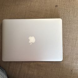 Refurbished MacBook Air Late 2010