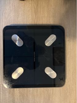 Smart Digital Bathroom Scale – Bluetooth Body Weight Tracker