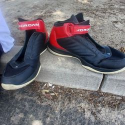 Jordan bct mid 3s size 18