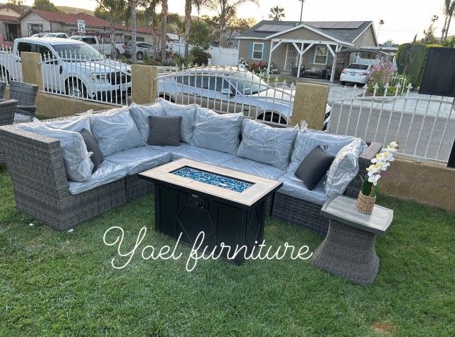 Brand New Patio Outdoor Furniture Set With Fire Pit 